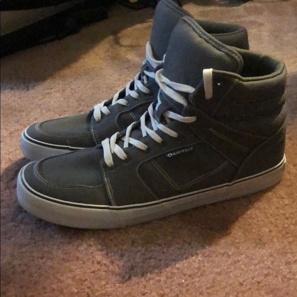 airwalk canvas high tops
